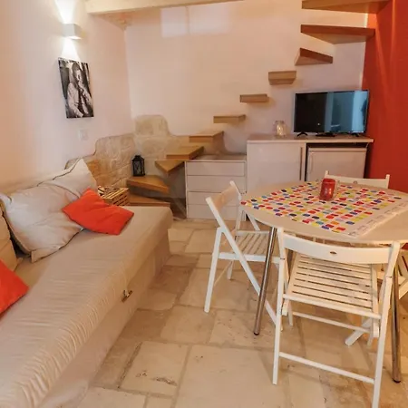 Apartment Apulian Garden In The City